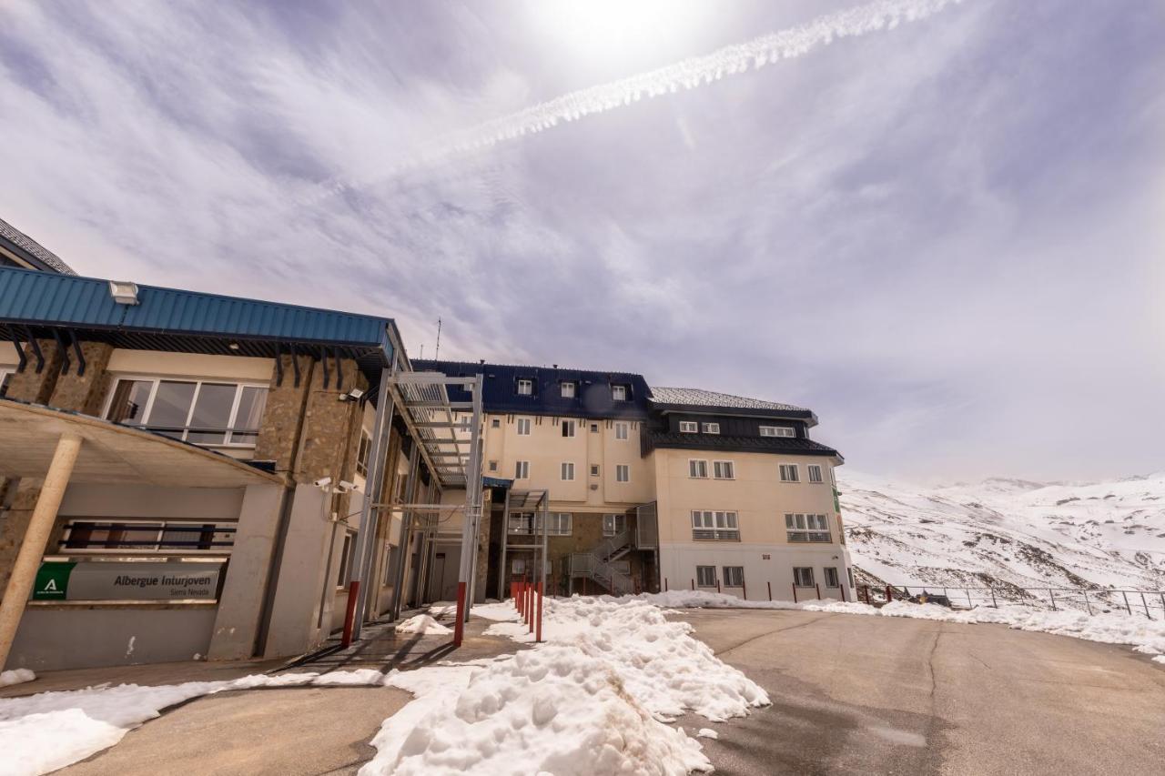 Albergue Inturjoven Sierra Nevada Buitenkant foto
