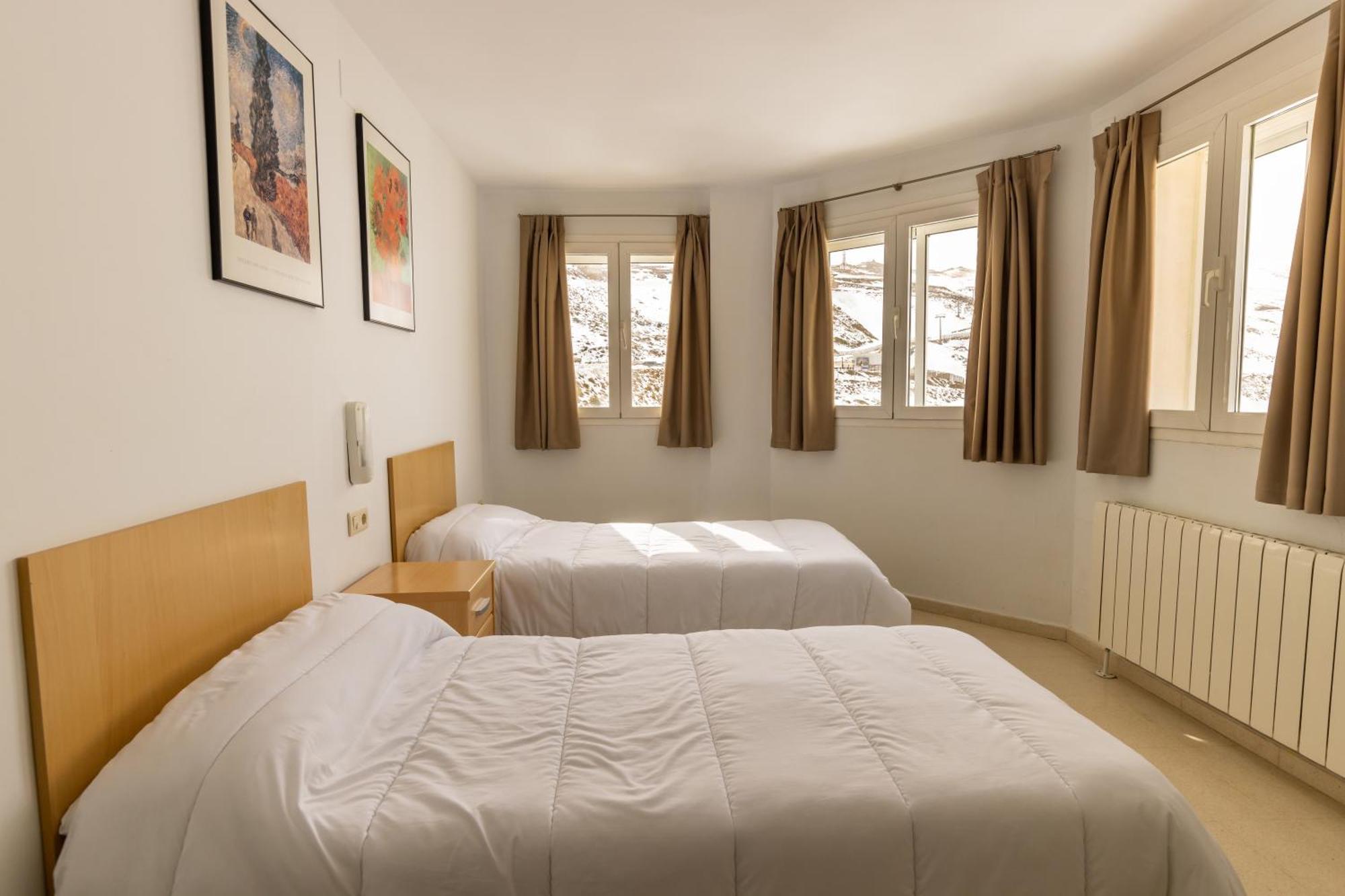 Albergue Inturjoven Sierra Nevada Buitenkant foto